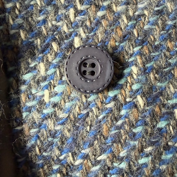 Vintage Aquascutum London Blue-Gray Tweed Overcoat with Matching Scarf - Picture 6 of 9